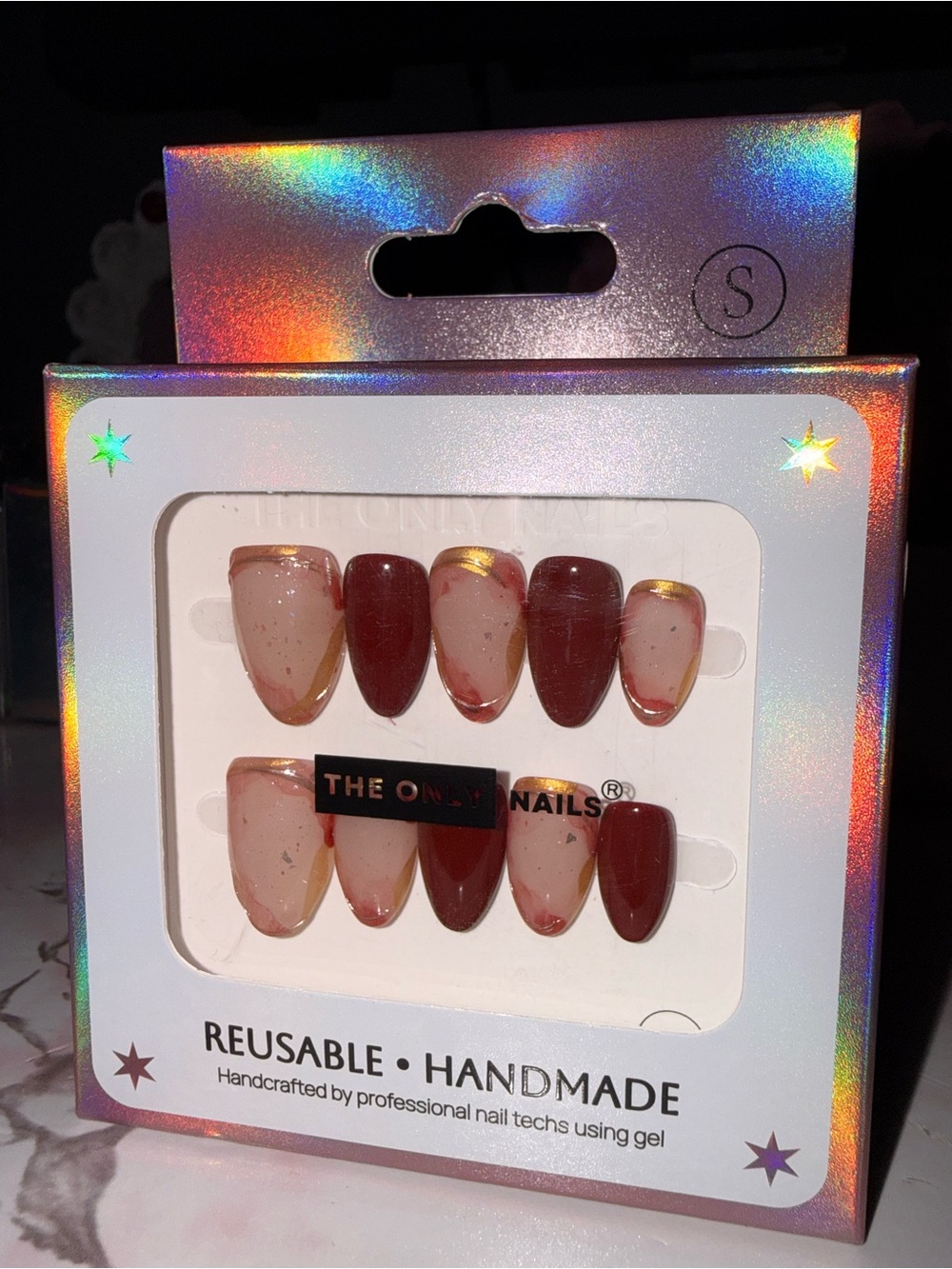 The Only Nails Reusable Handmade Red & Nude Press-On Nail Set - Picture 3 of 4